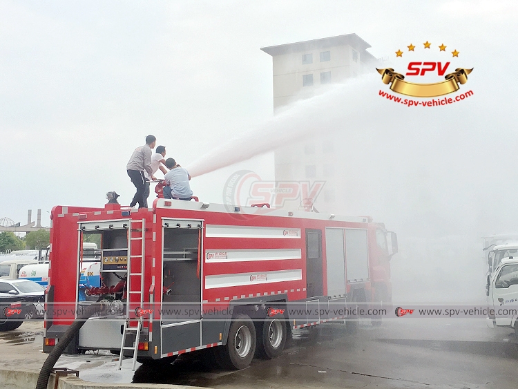 Fire Engine ISUZU - Water Testing - 2